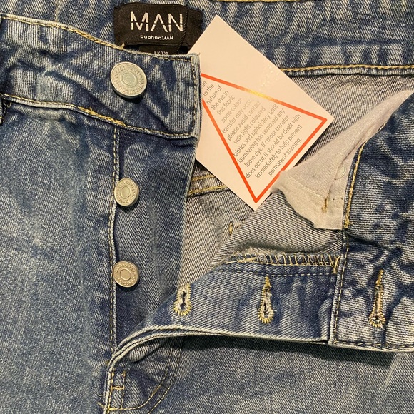 Boohoo Man Light Blue Relaxed Fit Jeans - Picture 5 of 5